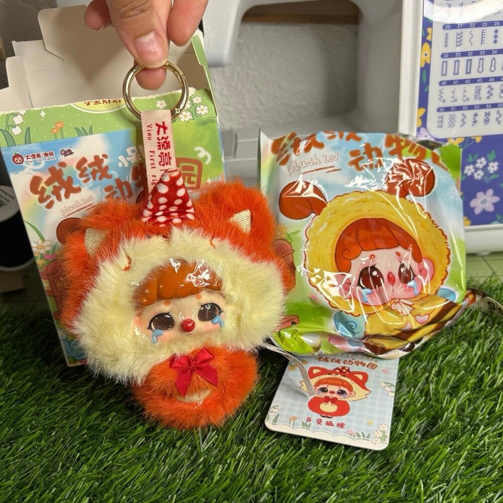 Kiki fluffy plush Zoo Fox